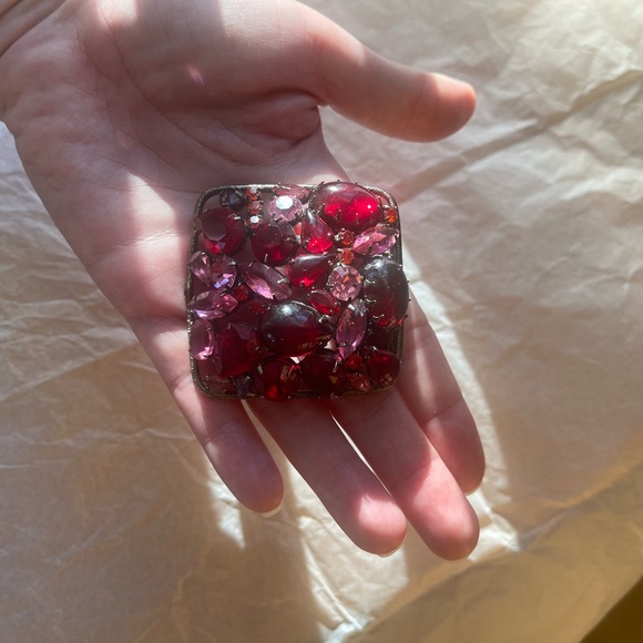 Vintage Schreiner Style Unsigned Glass Cabochon Red Pink Brooch. - Picture 4 of 13